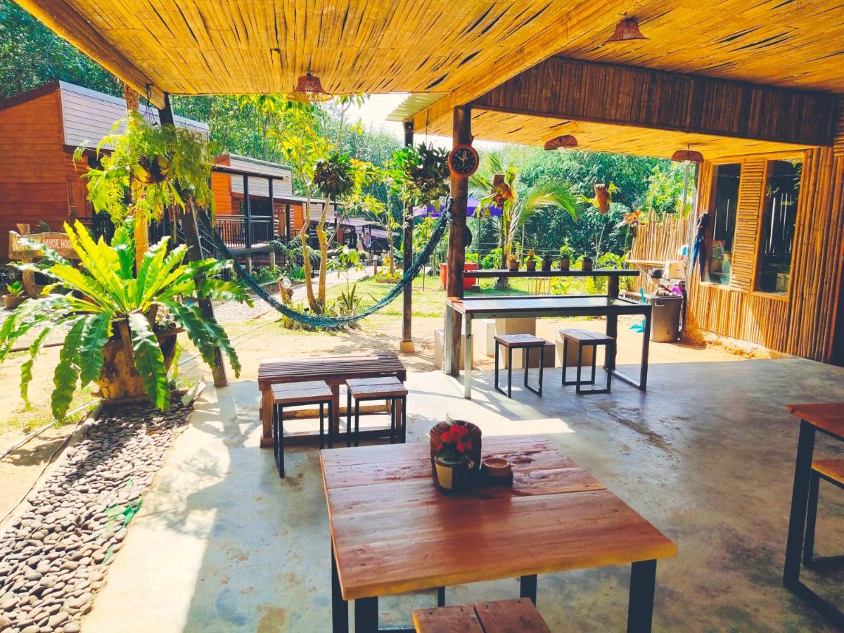 Kohmook Nurse House 2* Ko Muk